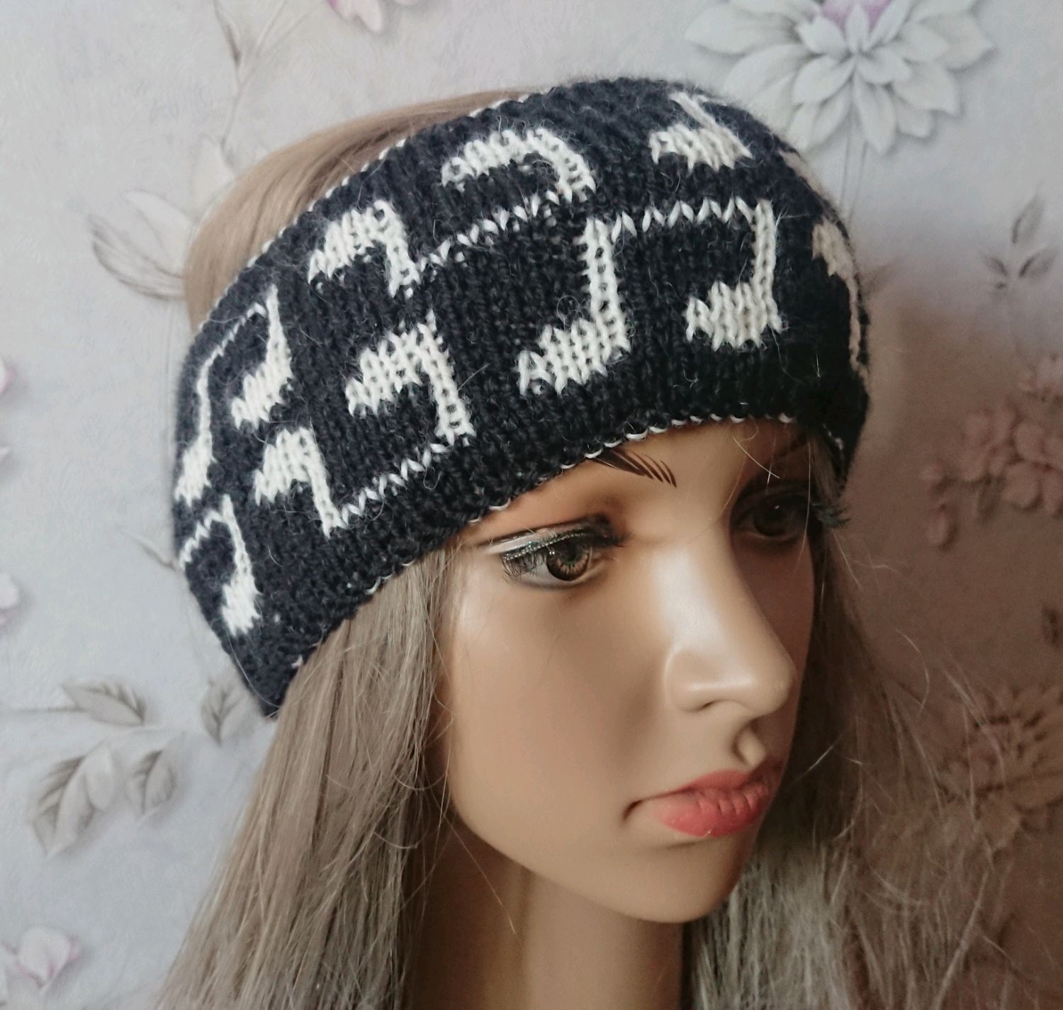 Повязка на голову вязаная Ноты в интернет-магазине Ярмарка Мастеров по ...