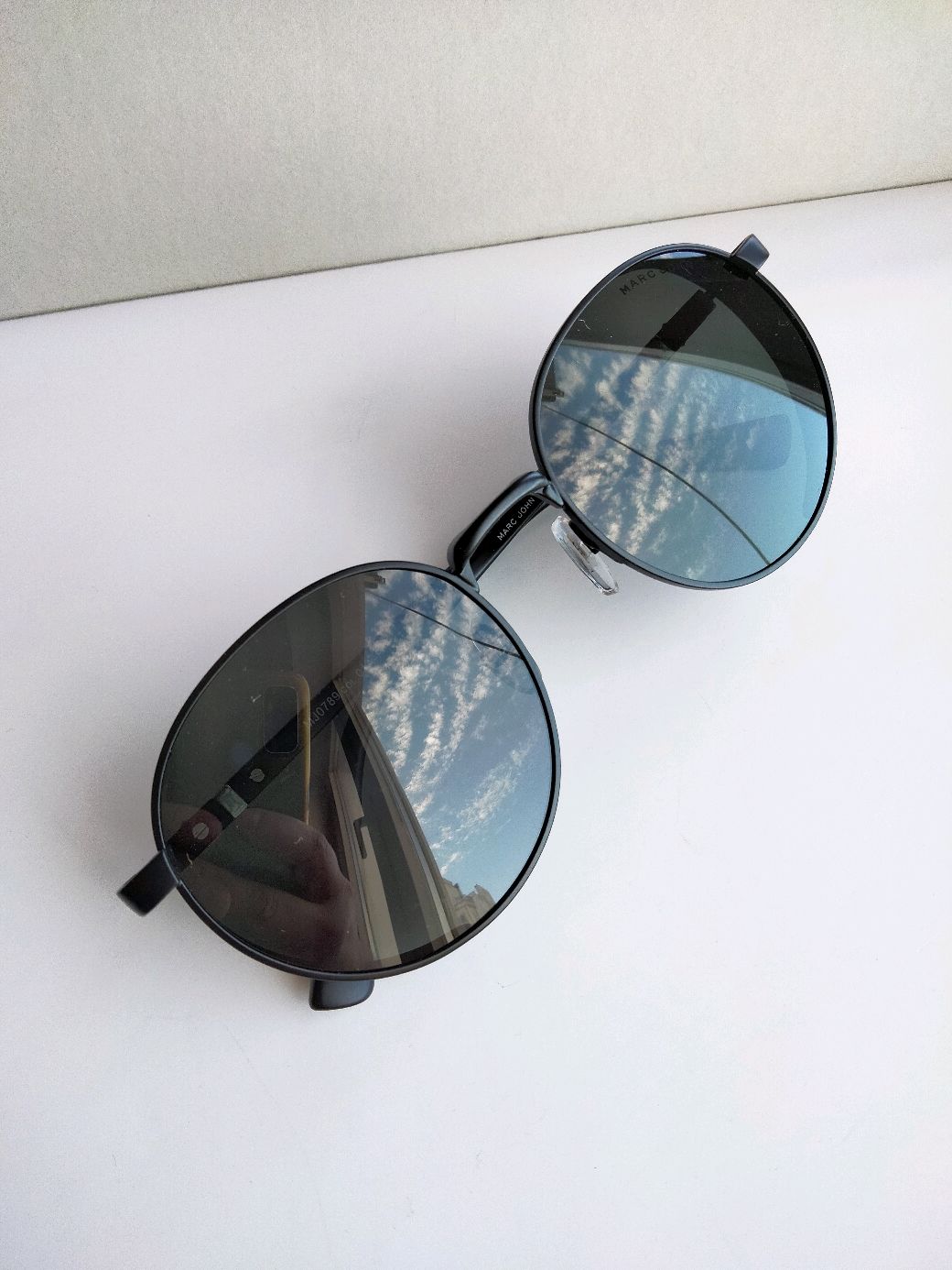 Винтаж: Очки от солнца круглой формы в стиле английского ретро черного ...