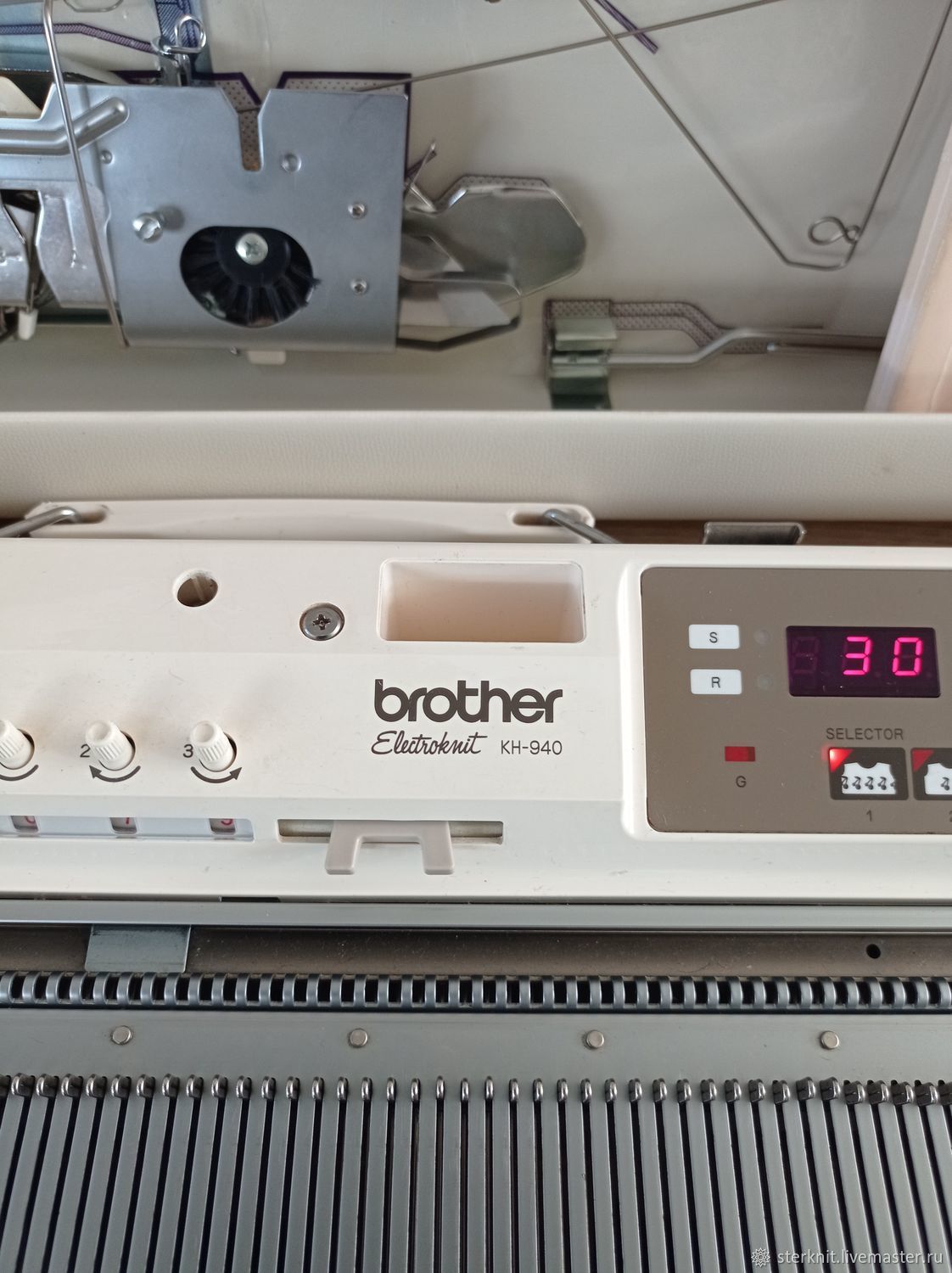 Knitting Machine (Brother Electroknit KH-940)