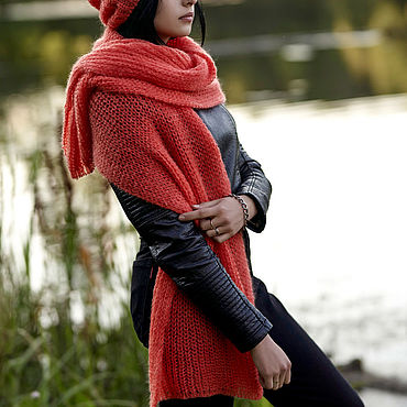 Стильные брендовые женские шарфы: особенности