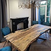 Журнальный стол из векового дерева