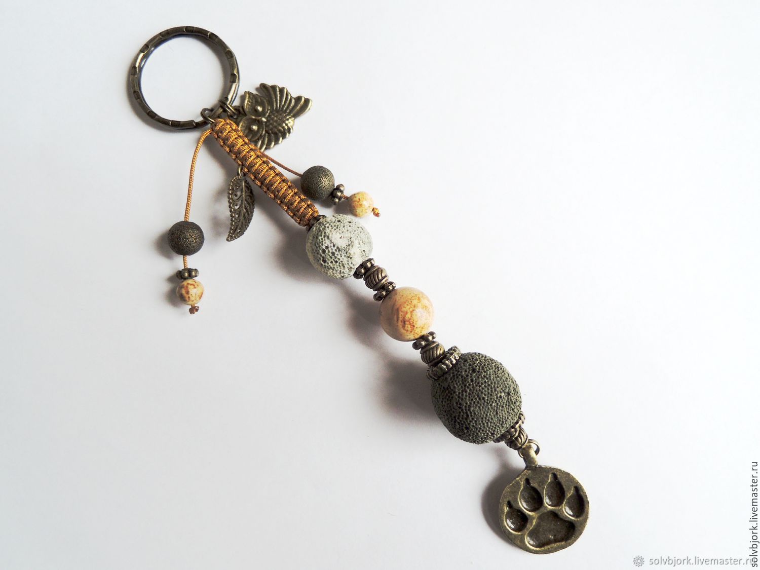 брелок ручной работы. красивый брелок на сумку. брелок ручной работы. брелок ручной работы. брелок ручной работы.