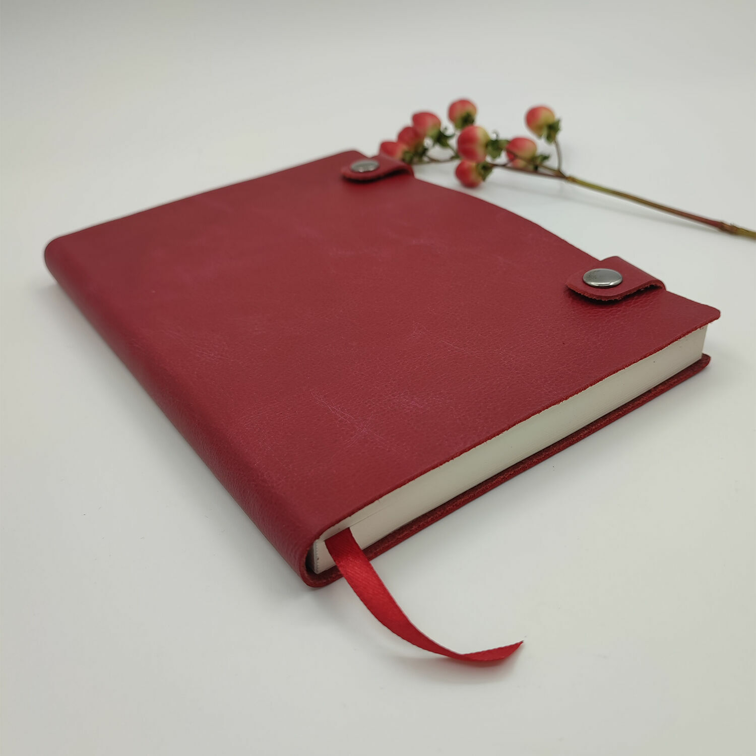 Красный ежедневник из натуральной кожи с эффектом Пулл-ап в интернет ...
