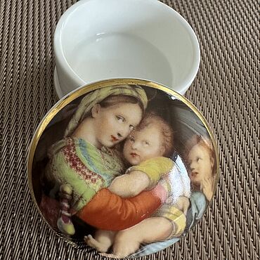 Винтаж ручной работы. Ярмарка Мастеров - ручная работа Винтаж: Crown Staffordshire England Шкатулка фарфоровая в стиле Ренессанс. Handmade.