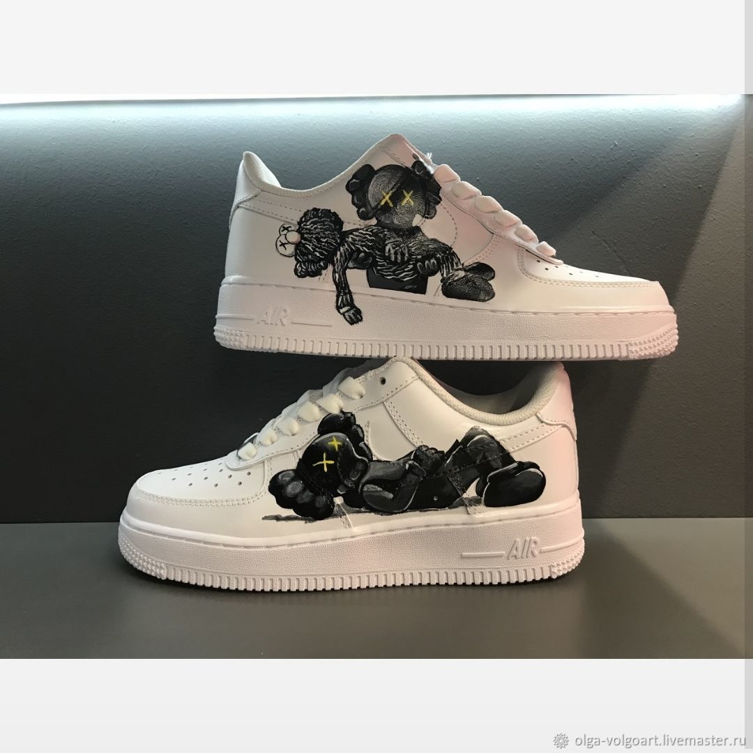 Кроссовки белые, кастом обуви Nike Air Force 1, kaws, ручная роспись в  интернет-магазине Ярмарка Мастеров по цене 9500 ₽ – SIEQURU | Кроссовки,  Волжский - доставка по России