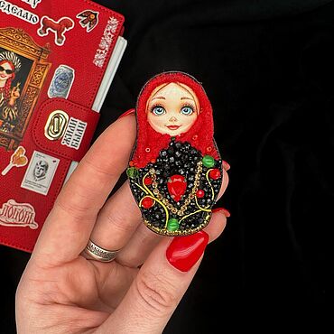 Брошь матрешка. . Украшения ручной работы - Ярмарка Мастеров Украшения ручной работы. Ярмарка Мастеров - ручная работа Брошь матрешка. Handmade.