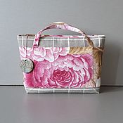 Сумки и аксессуары handmade. Livemaster - original item Toiletry bags: cosmetic bag 12 pockets Flowers. Handmade.