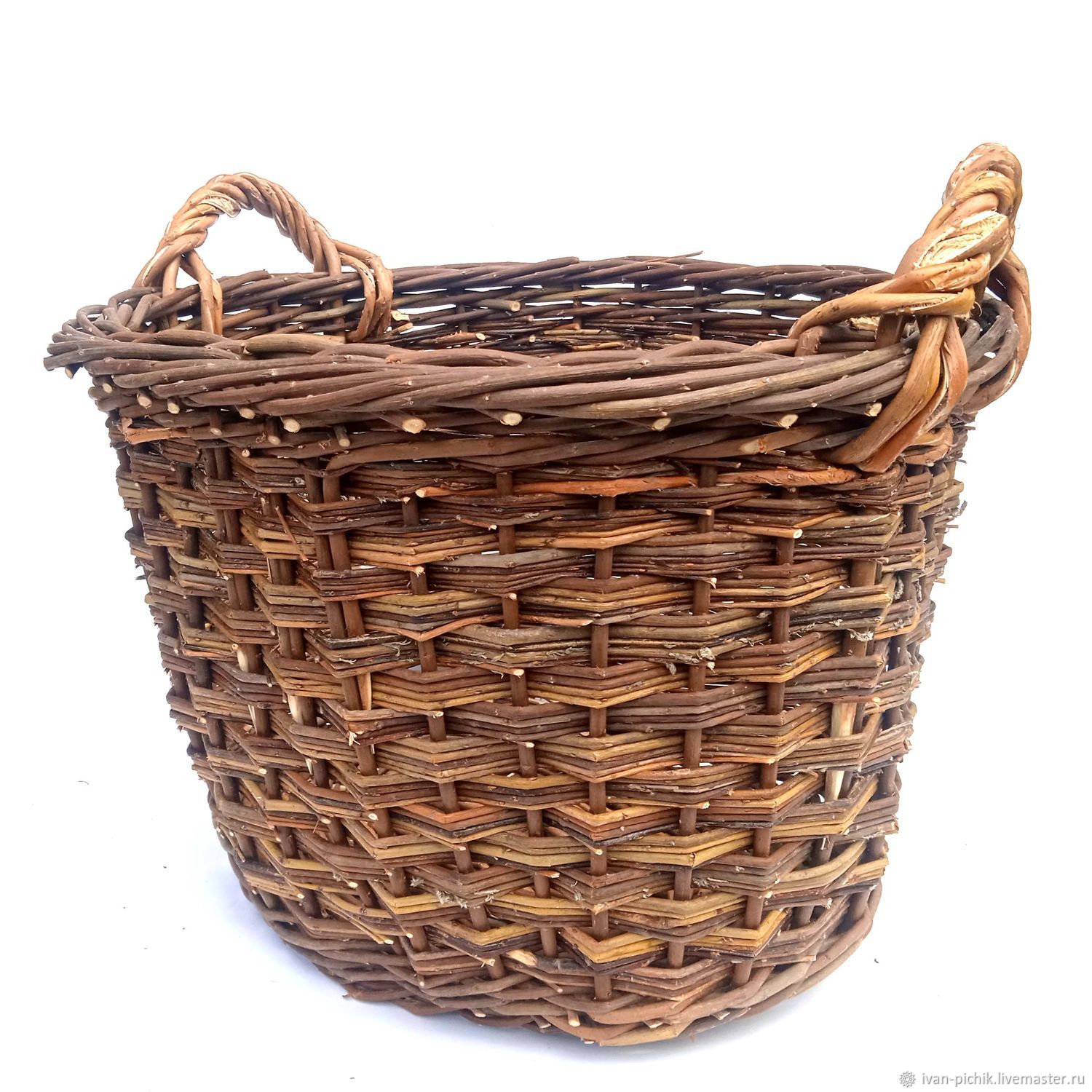 Корзины: Большая плетеная корзина из ивовых прутьев с двумя ручками в ...