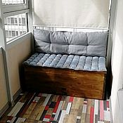 Pillow-cushion on a chair/ stool jacquard