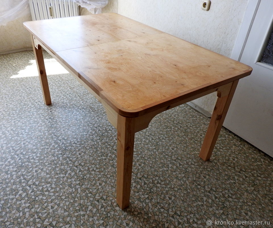 Обеденные столы из дерева от производителя