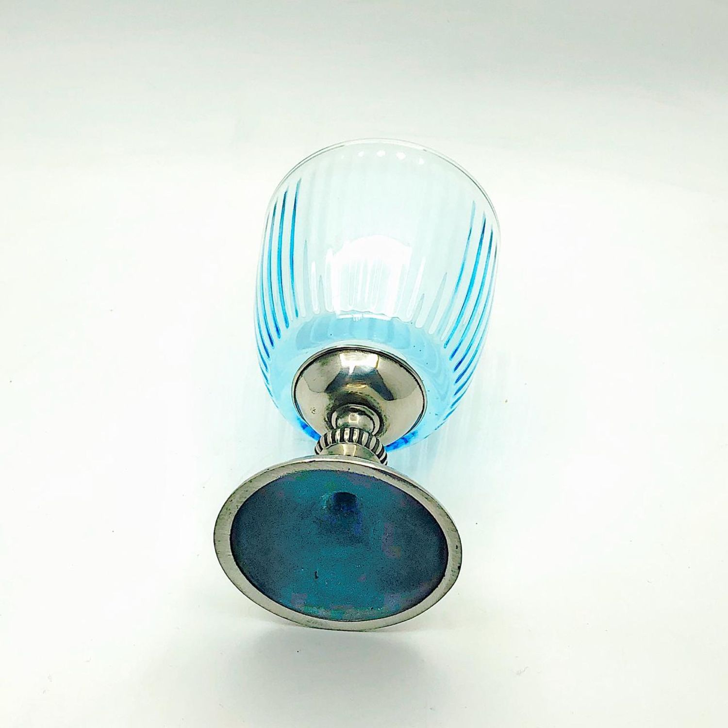 Бокал «СИНИЙ ЛЁД» из итальянского стекла на ножке «АМПИР» (вино/пиво) в ...