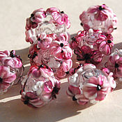 Материалы для творчества handmade. Livemaster - original item Lampwork beads with pink flowers glass. Handmade.