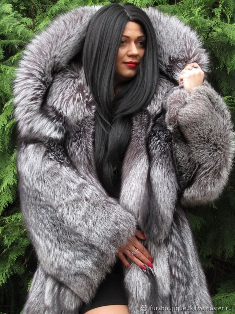 ROYAL silver FOX fur COAT FROM SAGA FURS HEM 305cmXXL – shop online on ...