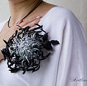 Necklace leather wild Orchid. brooch made of leather