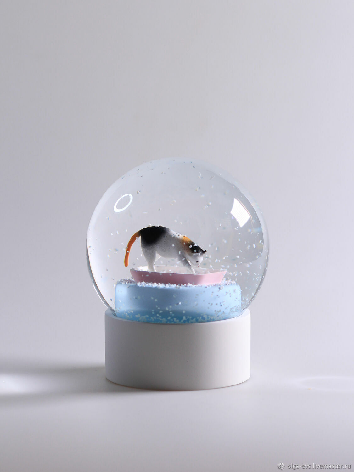 Снежный шар "Кот в лотке" в интернет-магазине на Ярмарке Мастеров ...