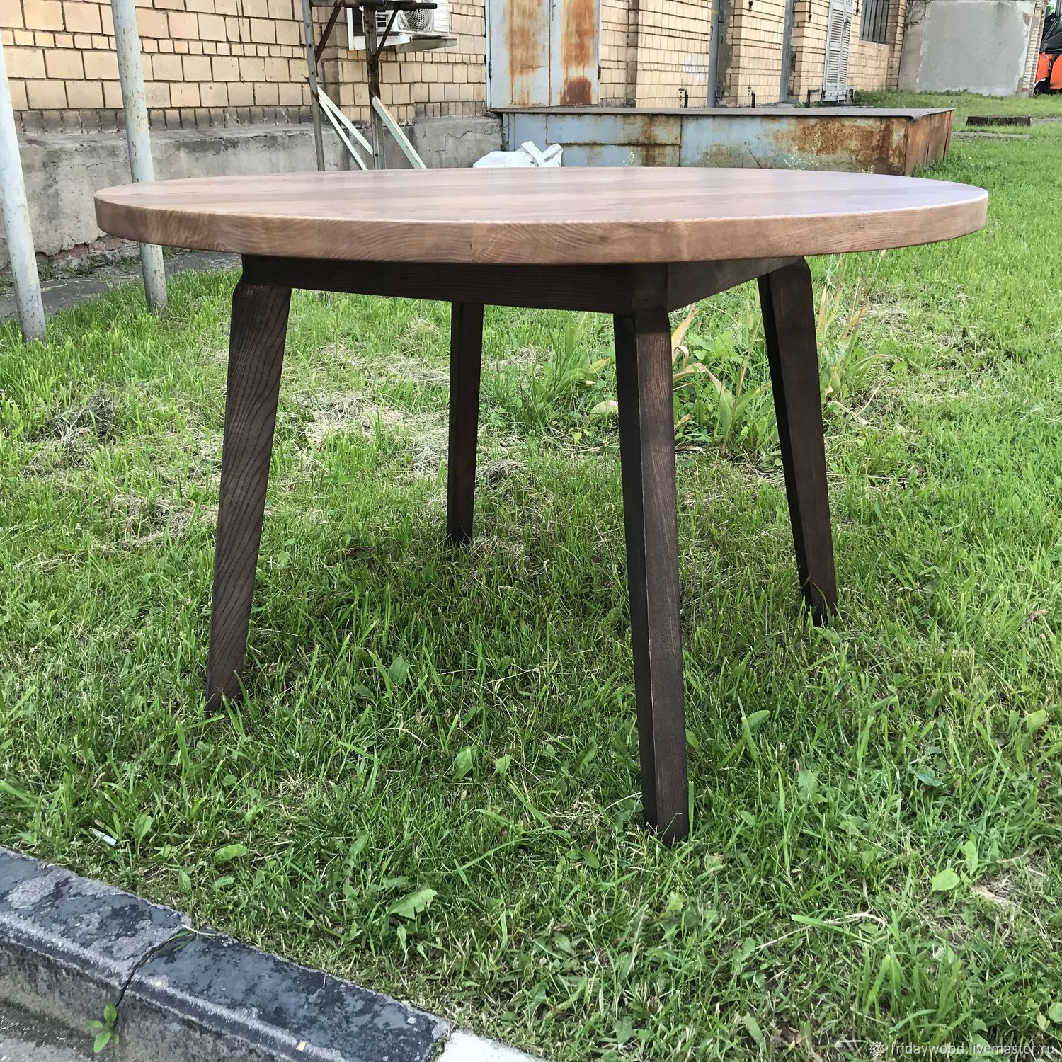 Круглые деревянные столы недорого