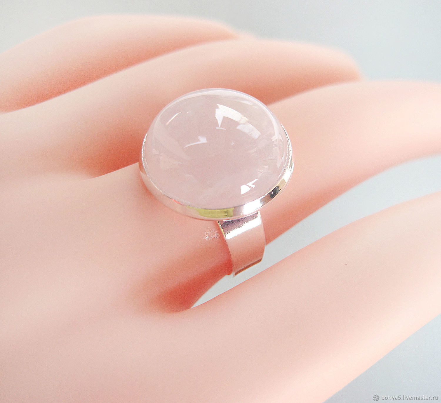 Кольцо с розовым кварцем Санлайт