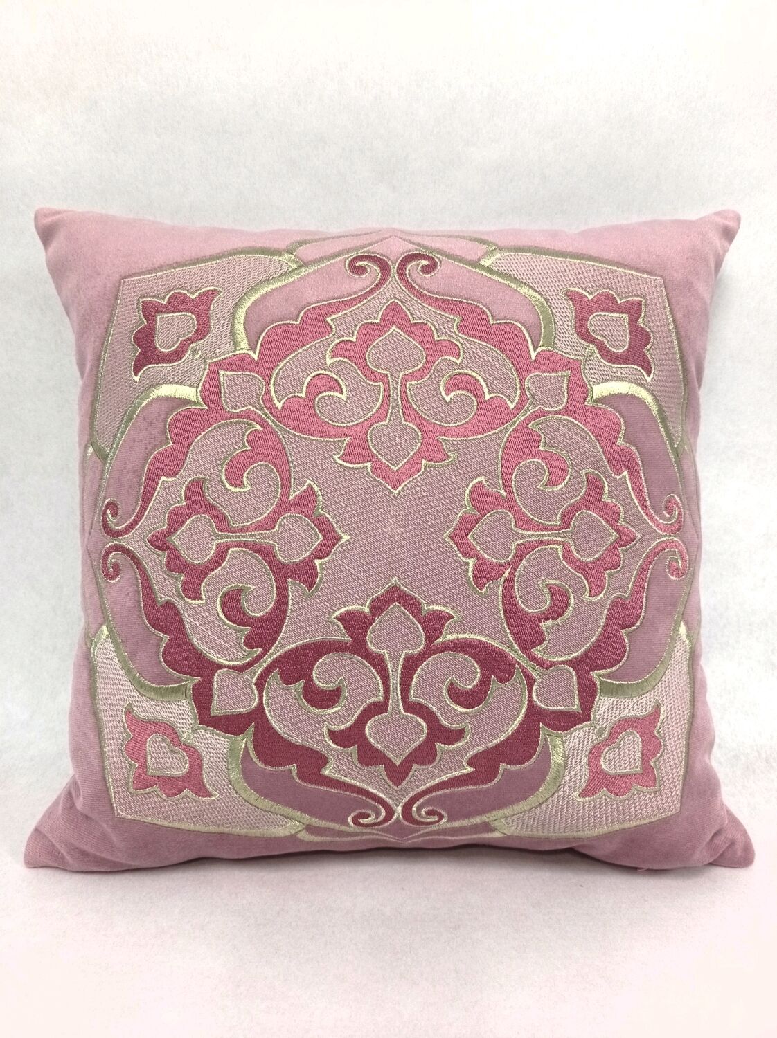 Декоративная подушка вышитая "Восточная сказка" в интернет-магазине ...