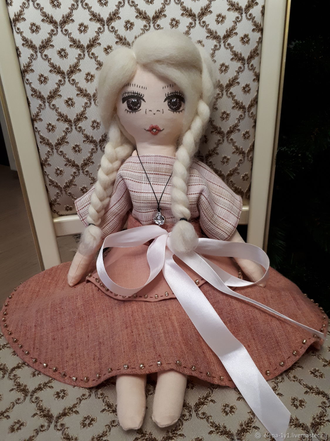 Кукла блондинка с красивыми глазами с бельем, ночнушкой, тигром. в ...