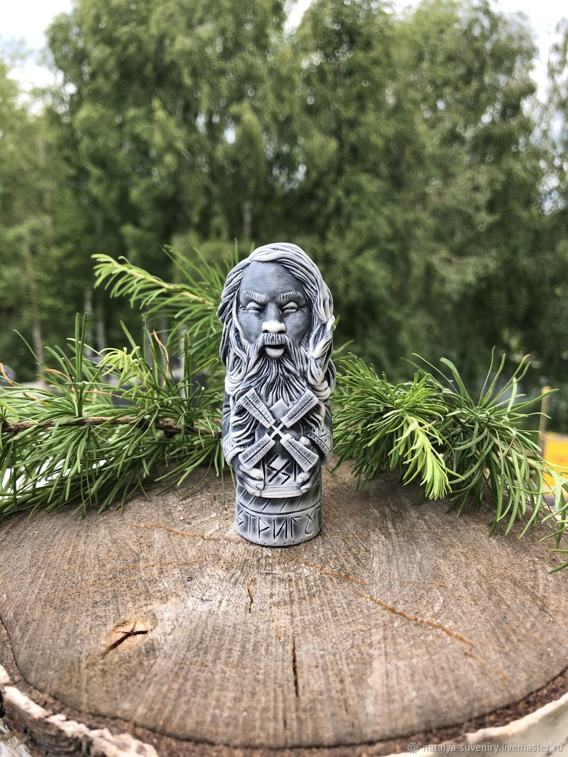 Как медальон с изображением Стрибога помог защитить бизнес от недоброжелателей