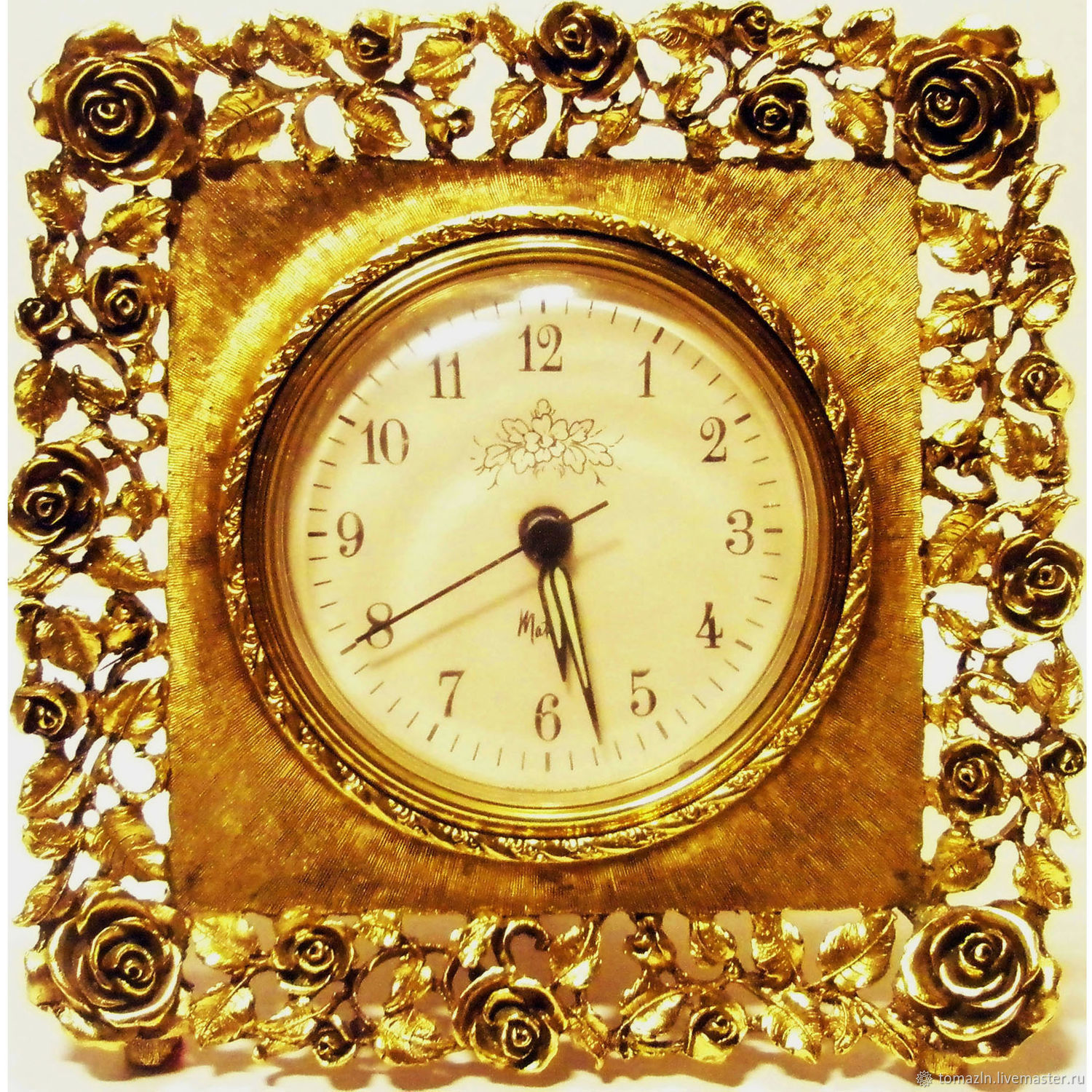 Часы позолоченные закопченные стены. Часы настольные "Винтаж". Часы настольные золоченый. Часы с напылением золота. Часы с поталью.