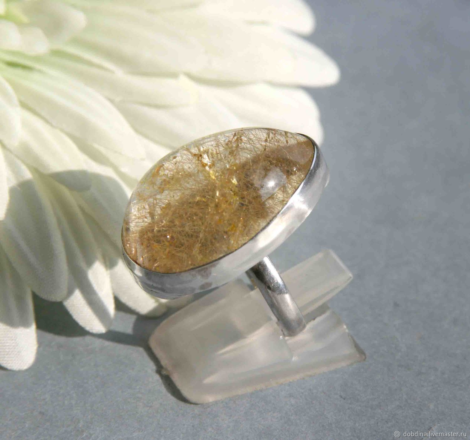The Stone of Venus. Rutile quartz: healing and magical properties The Stone of Venus. Rutile quartz: healing and magical properties