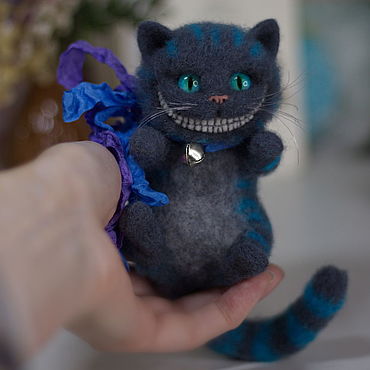 Куклы и игрушки ручной работы. Ярмарка Мастеров - ручная работа Чеширский кот, игрушка войлочная. 11 см. Handmade.