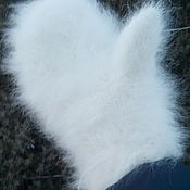 Аксессуары handmade. Livemaster - original item White mittens made of rabbit down 
