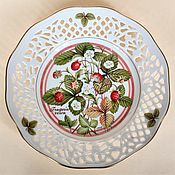Винтаж handmade. Livemaster - original item Strawberry plate Schumann Arzberg openwork porcelain. Handmade.