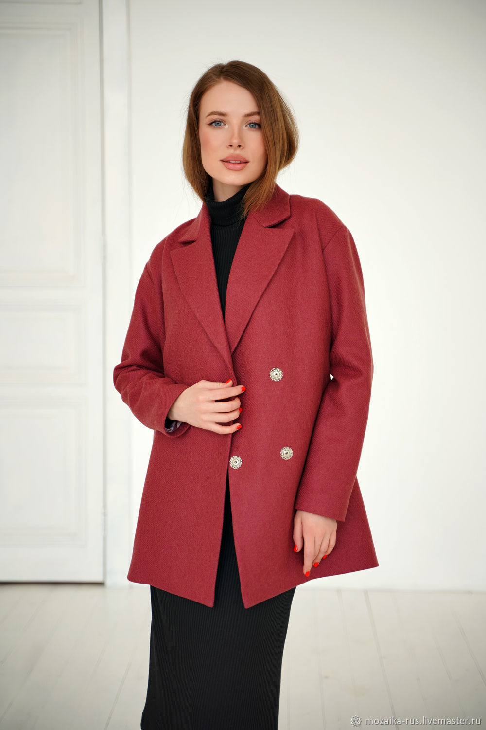 Пальто оверсайз шерстяное Бордо шерсть демисезонное бордовое короткоекупить в интернет-магазине Ярмарка Мастеров по цене 9916 ₽ – SQ2JQRU