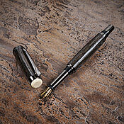 Перьевая ручка из дерева Палисандр Сантос, ручной работы