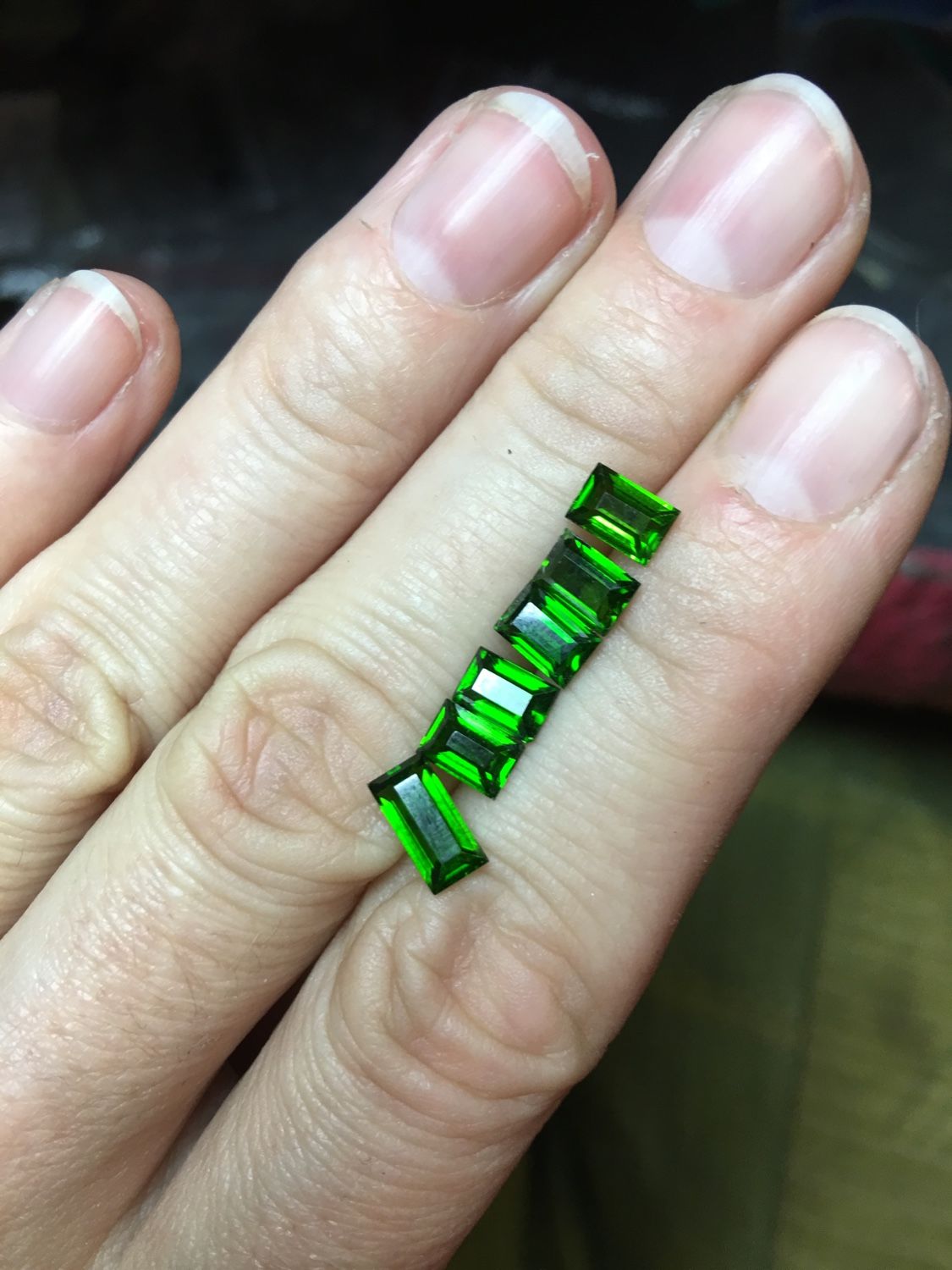 Хромдиопсидом