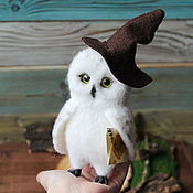 Куклы и игрушки handmade. Livemaster - original item Hedwig`s owl in a Harry Potter hat. Handmade.