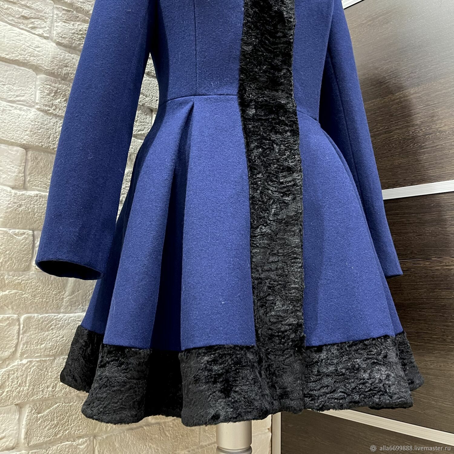 Пальто-платье с мехом каракуля в интернет-магазине на Ярмарке Мастеров ...