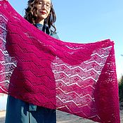 Аксессуары handmade. Livemaster - original item Wraps: Knitted bright stole / gift to a girl /fuchsia. Handmade.
