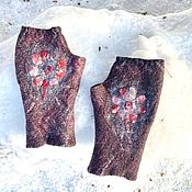 Аксессуары handmade. Livemaster - original item Double-sided felted mitts: Snow-covered flower. Handmade.