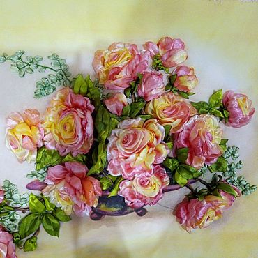 Восхитительные картины и панно с розами в технике канзаши