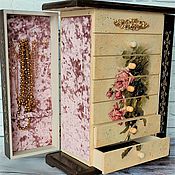 Jewelry box vintage with rose