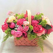 Цветы и флористика handmade. Livemaster - original item Flower arrangement in the basket 