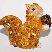 Для дома и интерьера handmade. Livemaster - original item Figurine squirrel in natural amber.. Handmade.