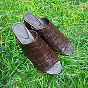 Обувь ручной работы handmade. Livemaster - original item Crocodile clogs BEATRICE. Handmade.