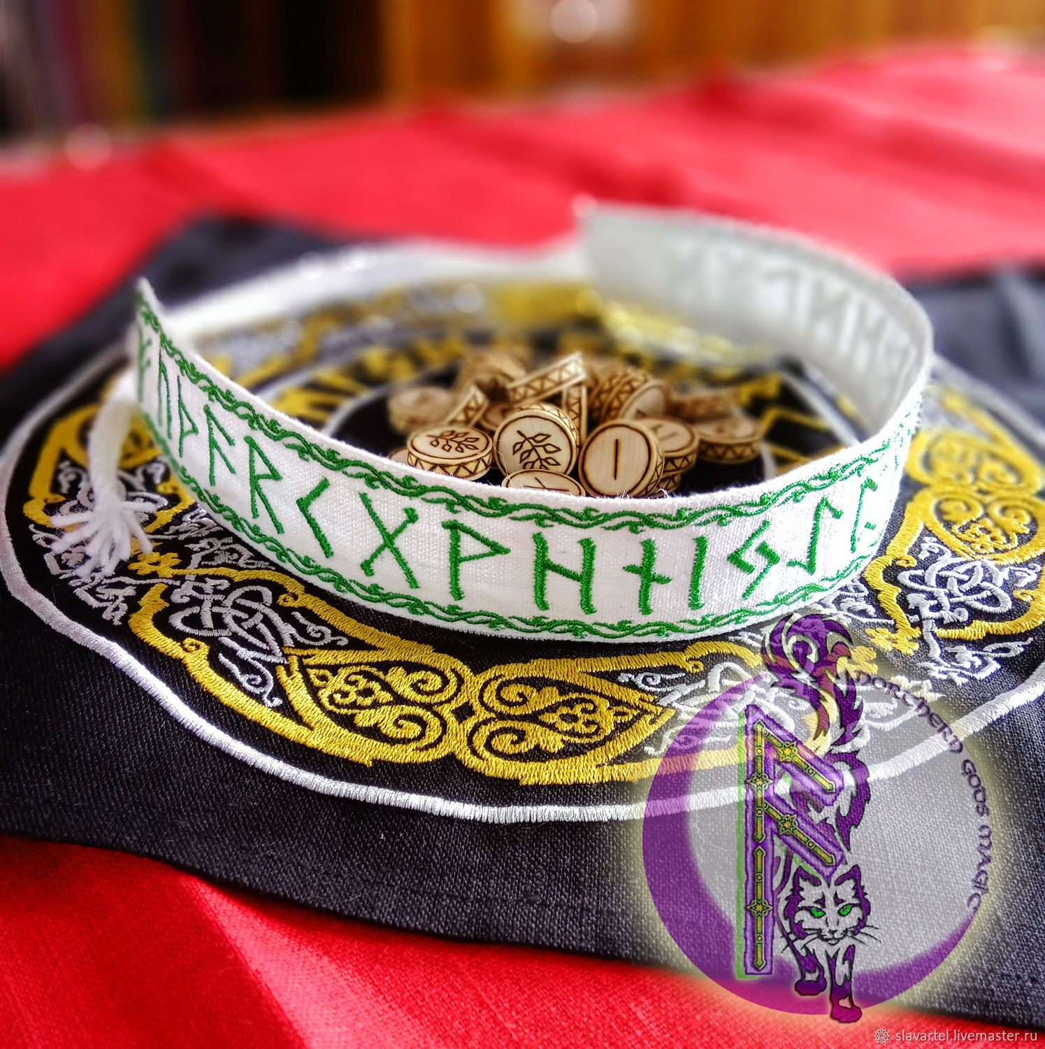 runes: White-green linen embroidered eyeglass 'Senior Futhark', Runes, Lermontov,  Фото №1