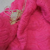 Персиковый вязаный комплект снуд-шарф и шапочка с помпоном Нежный перс