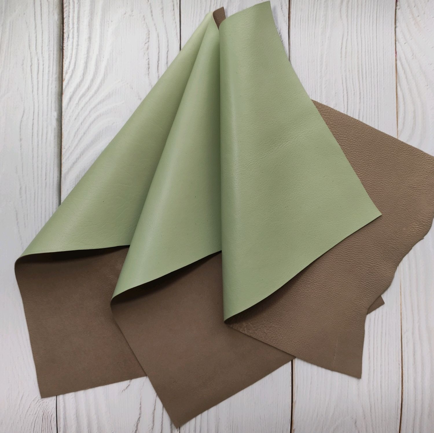 Кожа натуральная тонкая, нежно зеленая, двухсторонняя – купить на ...