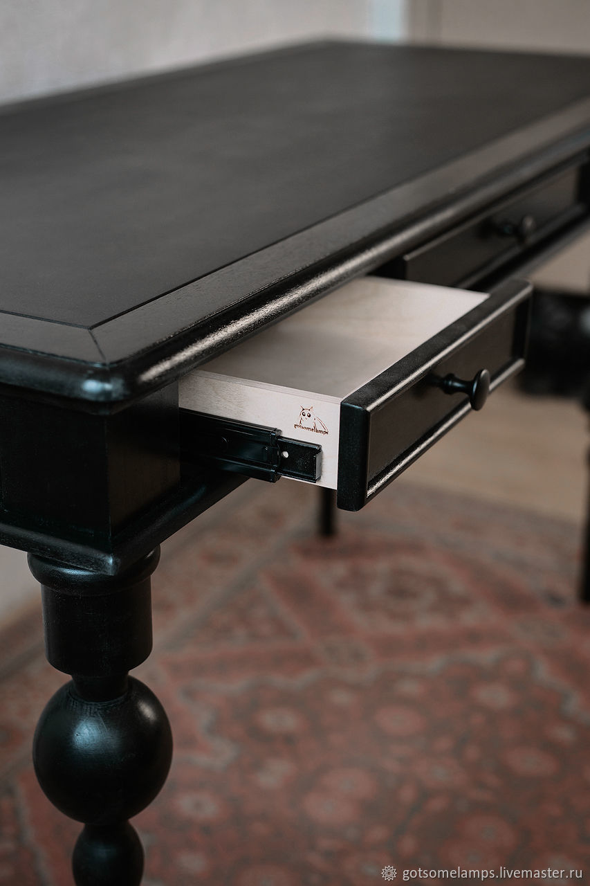 Рабочий стол с выдвижными ящиками в интернет-магазине Ярмарка Мастеров ...