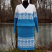 Одежда ручной работы. Ярмарка Мастеров - ручная работа Blue knitted suit with floral pattern. Handmade.