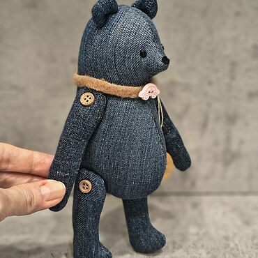 Куклы и игрушки ручной работы. Ярмарка Мастеров - ручная работа Мягкие игрушки: Мишка джинсовый Стэф. Handmade.