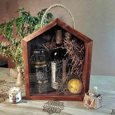 Коробка новогодняя деревянная в виде домика. . Сувениры и подарки ручной работы - Ярмарка Мастеров Сувениры и подарки ручной работы. Ярмарка Мастеров - ручная работа Коробка новогодняя деревянная в виде домика. Handmade.