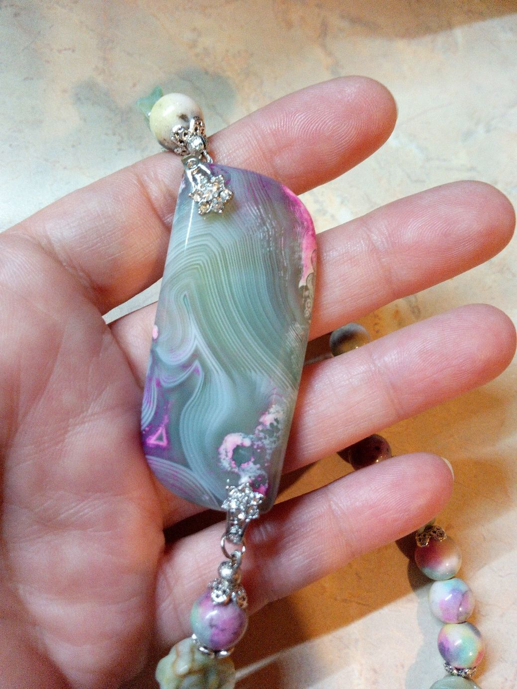 Колье из агата с агатовой вставкой купить в интернет-магазине Ярмарка ...