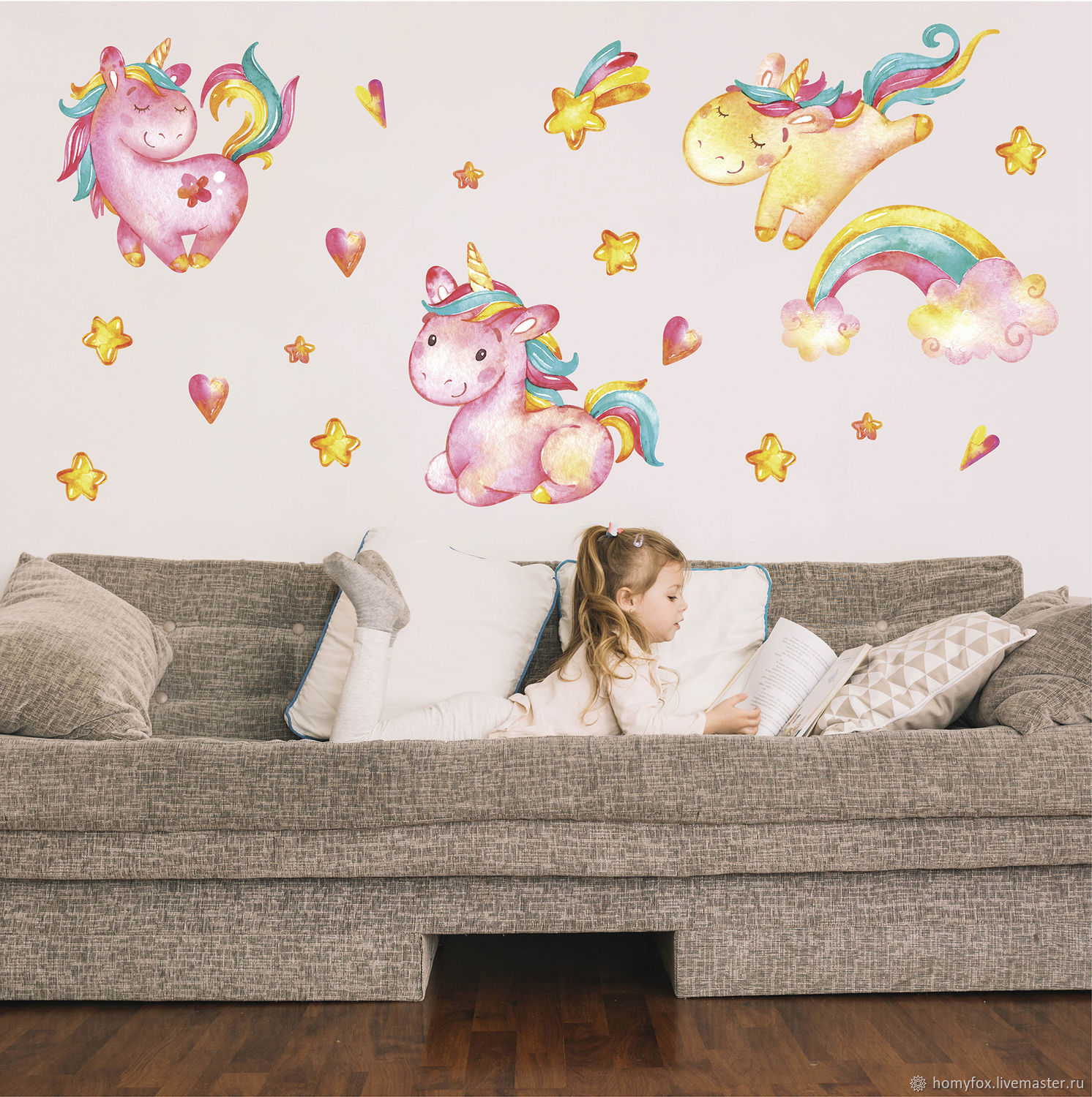 Виниловая декоративная наклейка на стену в детскую - Единороги в ...